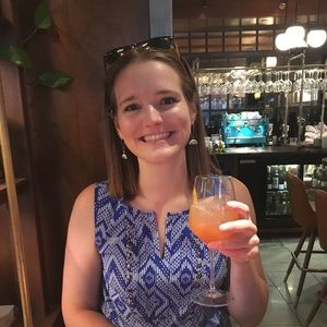 Meet your Posher, Lauren